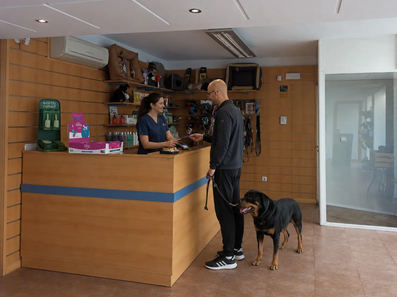 Sala de consulta de la Clínica Veterinaria Canifel en Cuenca